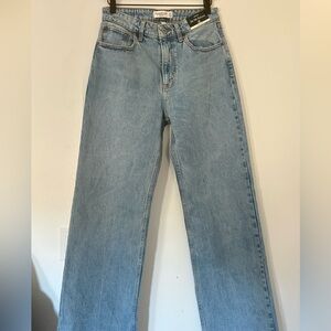 Abercrombie and Fitch Curve Love High Rise 90s Relaxed Jean